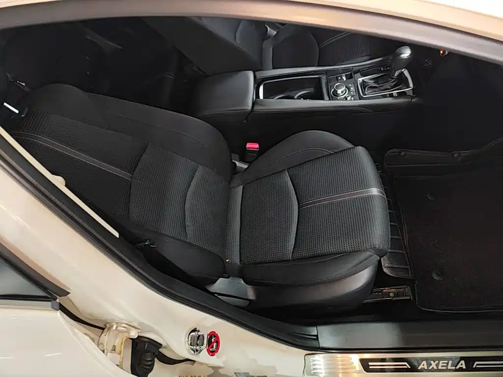 Mazda 3 Axela — миниатюра 25