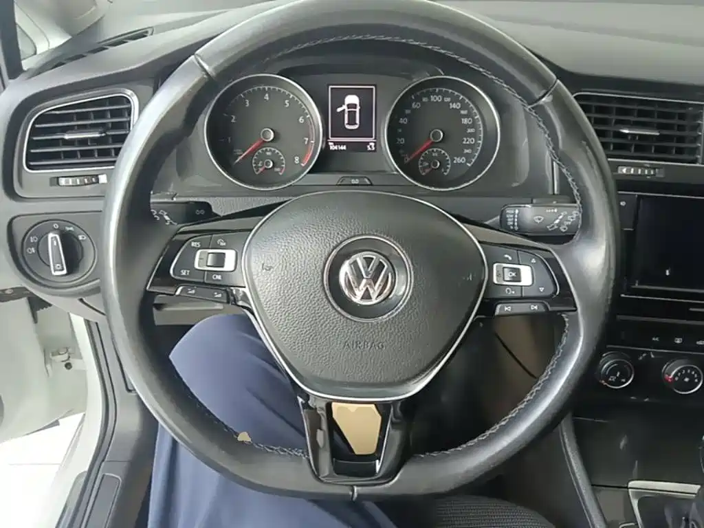 Volkswagen Golf — миниатюра 11