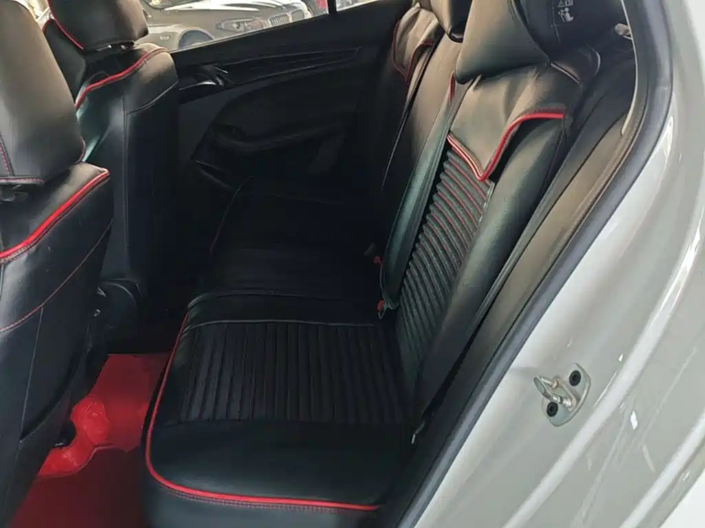 Roewe i5 — миниатюра 17