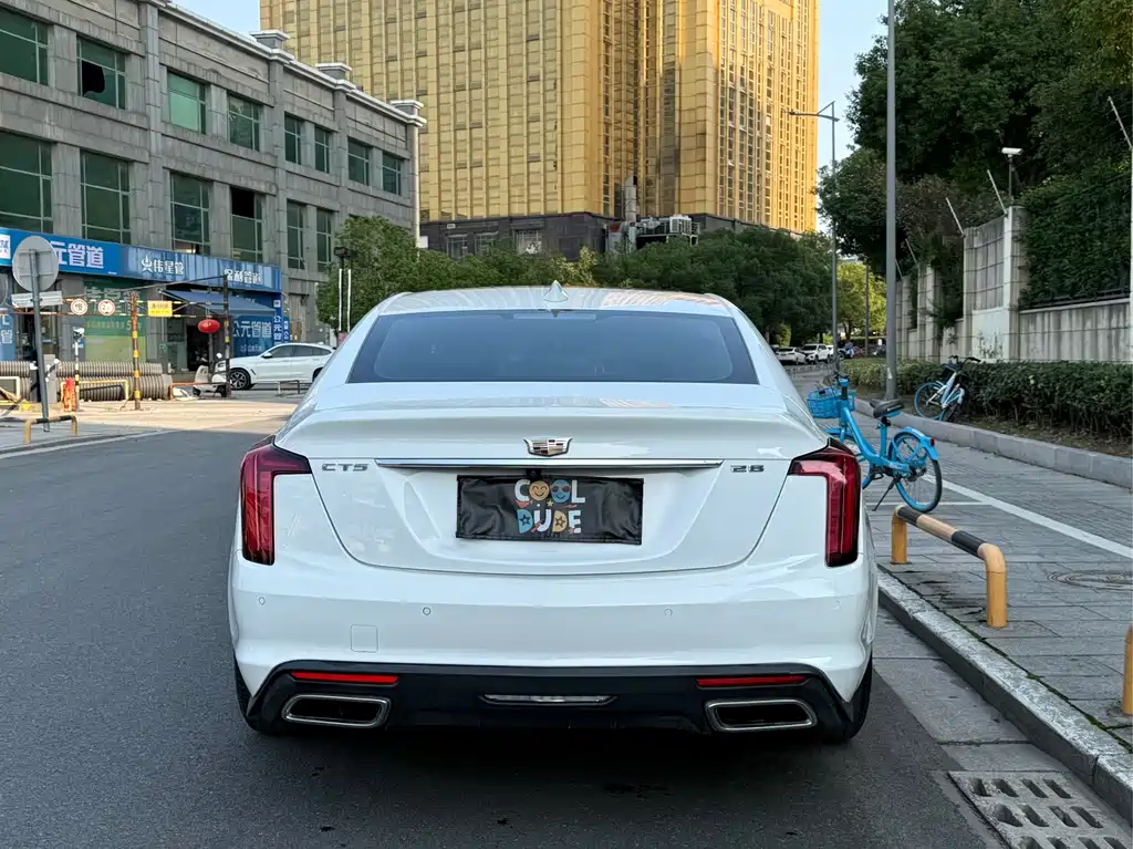 Cadillac CT5 — миниатюра 3