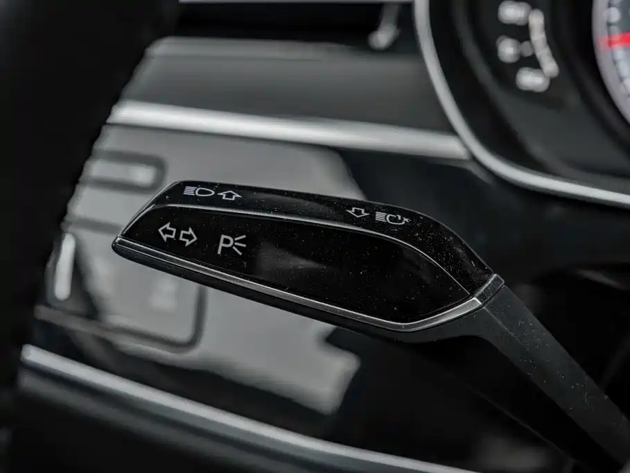 Audi A8 — миниатюра 11