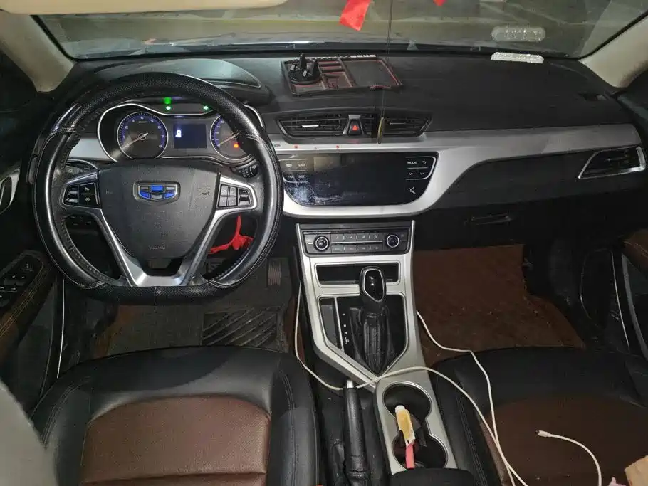 Geely Vision — миниатюра 12