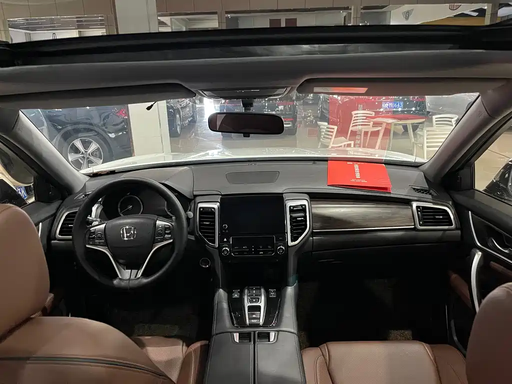 Honda UR-V — миниатюра 8