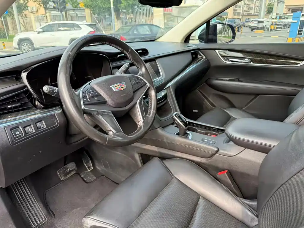 Cadillac XT5 — миниатюра 9