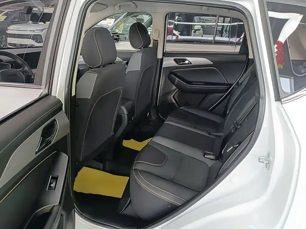 BAIC X3 — миниатюра 17