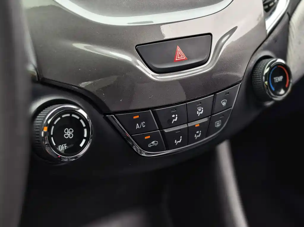 Chevrolet Cruze — миниатюра 20