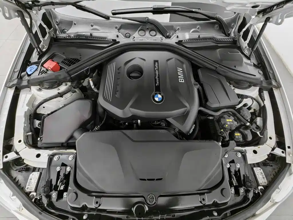 BMW 3 Series — миниатюра 6