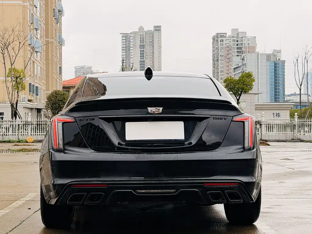 Cadillac CT5 — миниатюра 11