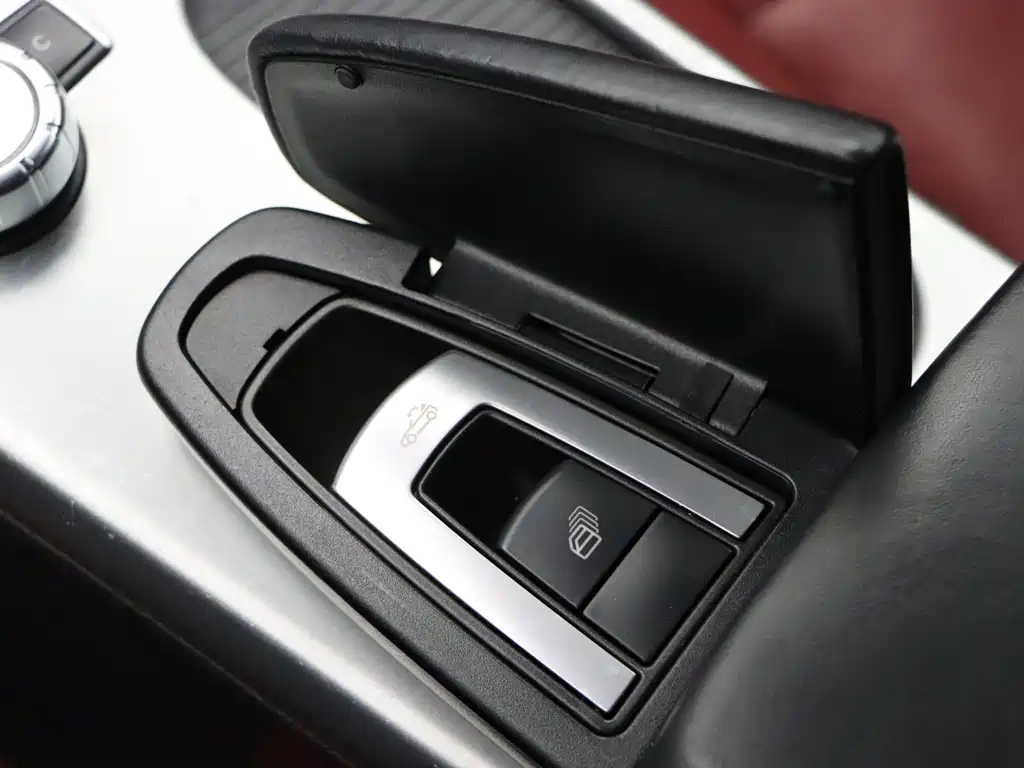 Mercedes-Benz SLK-Class — миниатюра 14
