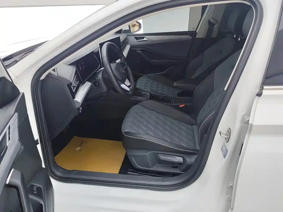 Volkswagen Sagitar — миниатюра 9