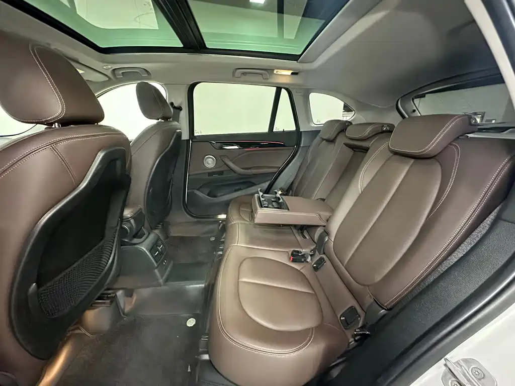 BMW X1 — миниатюра 15