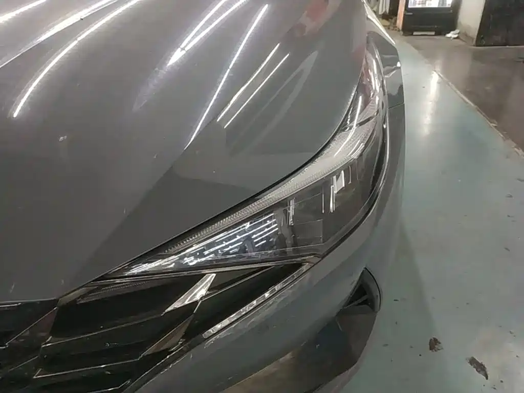 Hyundai Elantra — миниатюра 24