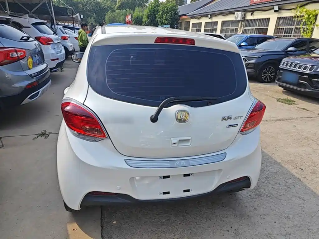 Changan BenBen — миниатюра 6
