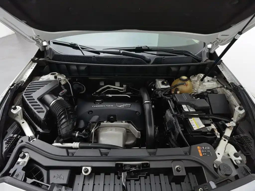 Cadillac XT5 — миниатюра 6