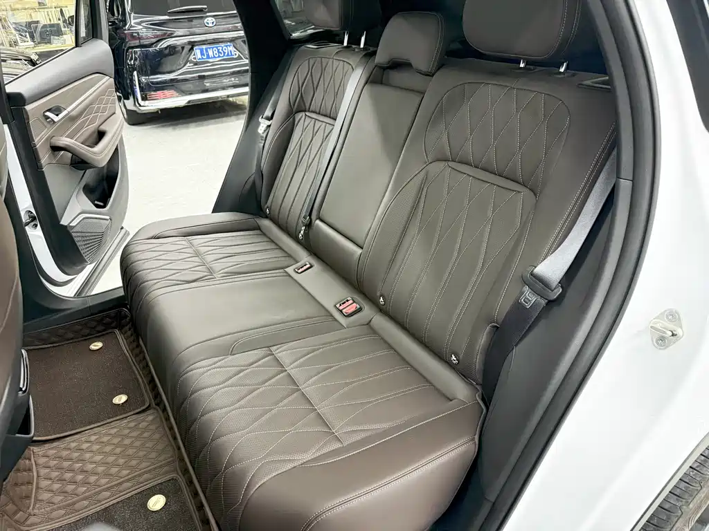 Geely Xingyue L — миниатюра 13