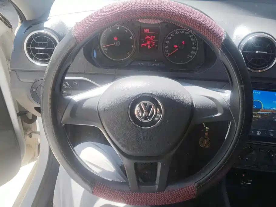 Volkswagen Jetta — миниатюра 15