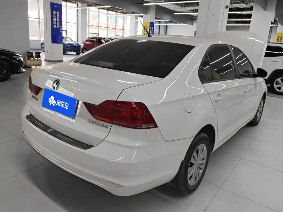 Volkswagen Santana — миниатюра 3