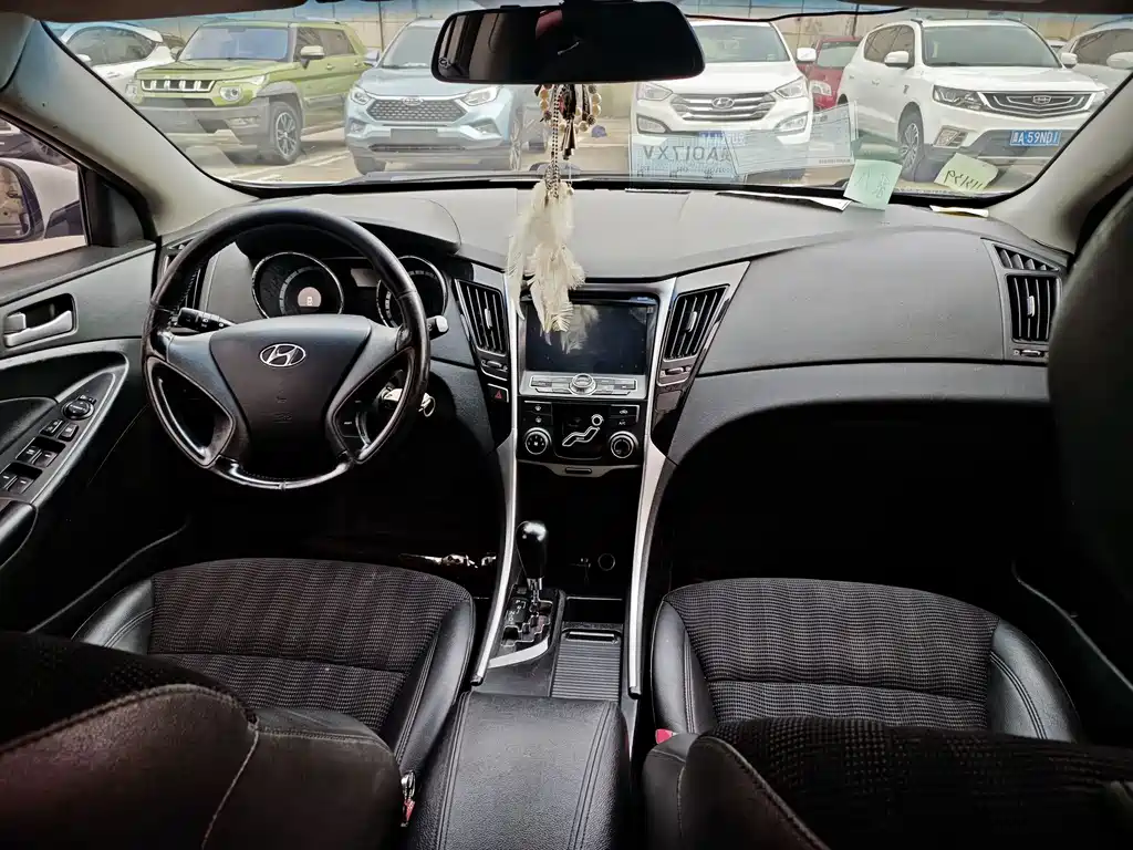 Hyundai Sonata — миниатюра 6