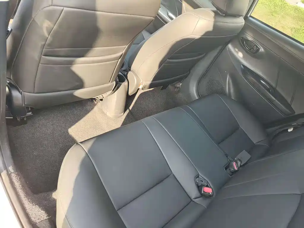 Toyota Yaris L — миниатюра 5