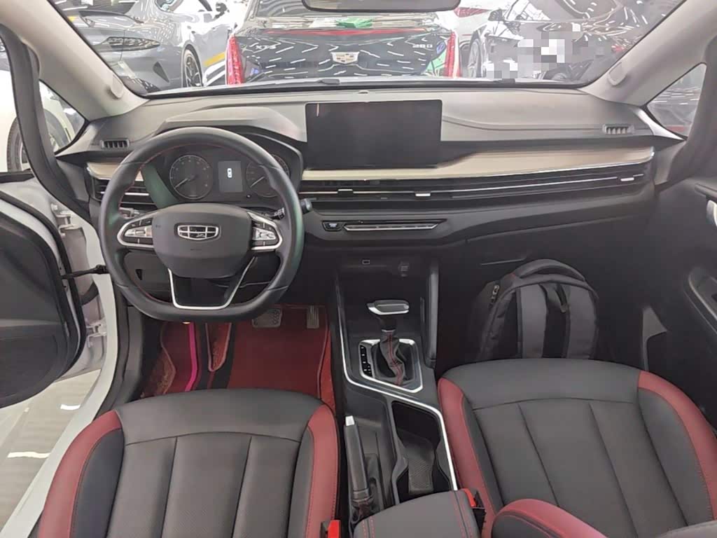 Geely Vision X3 1.5 л 2021 г. Белый, пробег 31500 км