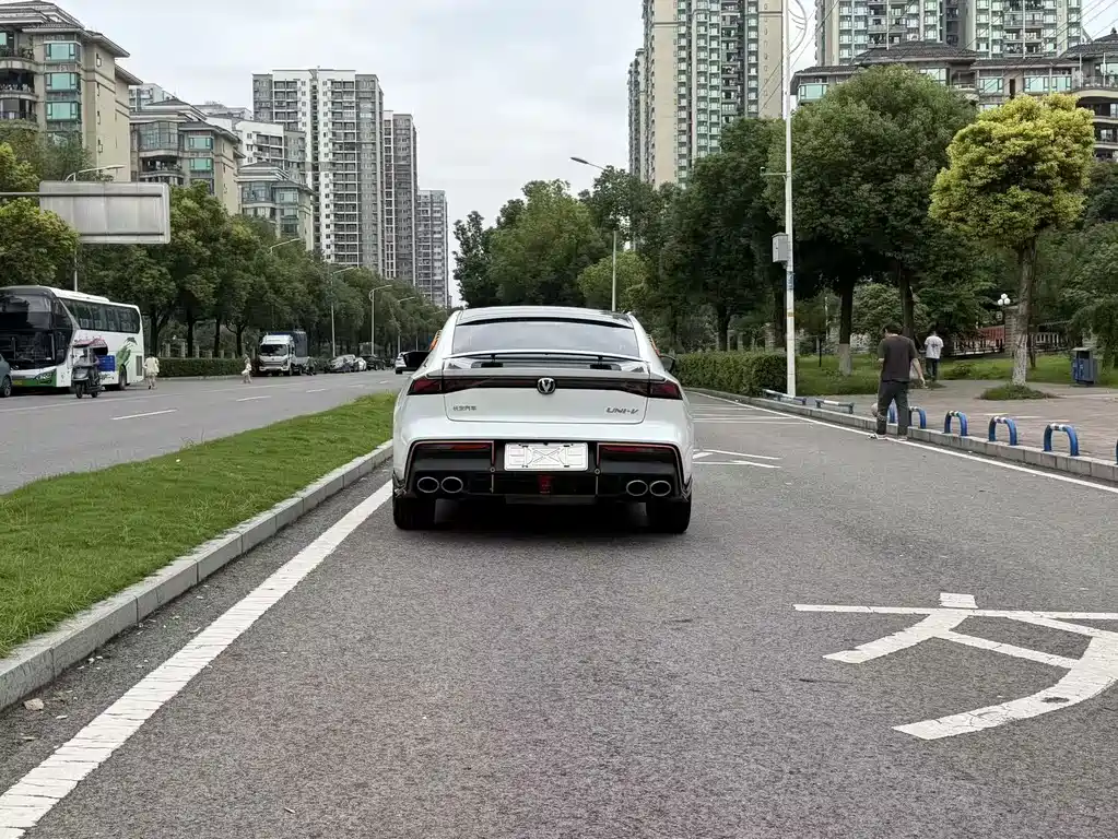 Changan UNI-V — миниатюра 16