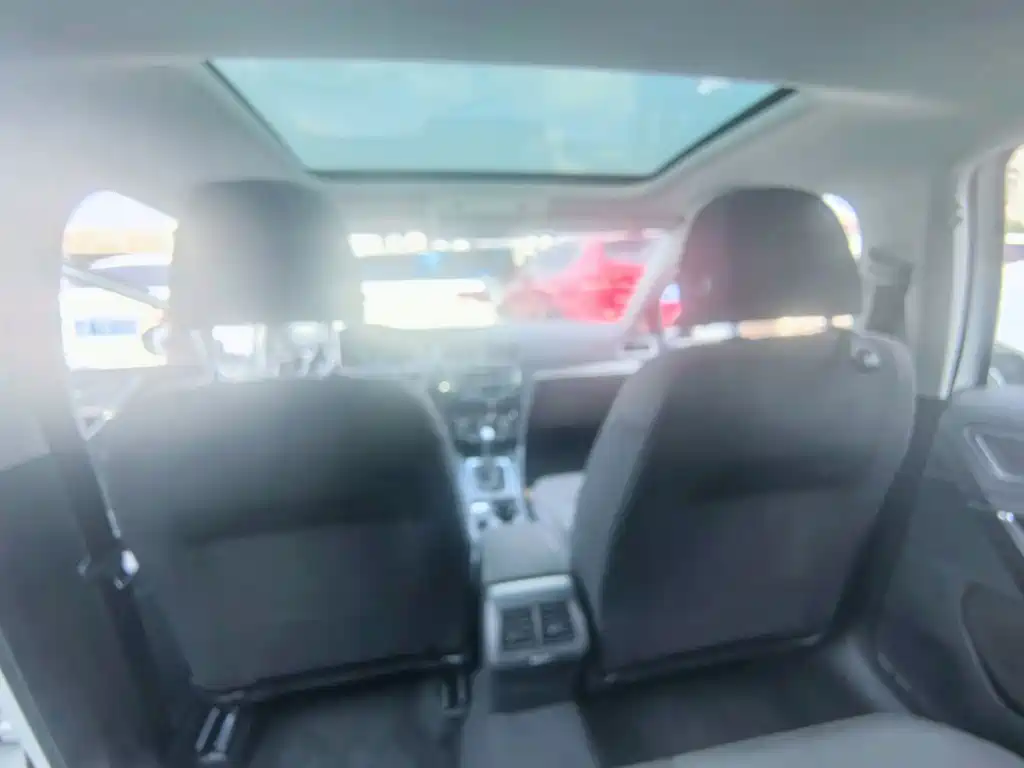 Volkswagen Golf — миниатюра 12