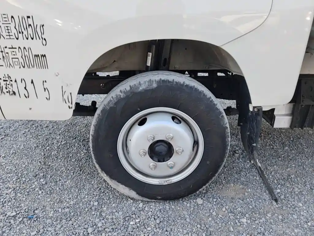 Foton Xiangling M New Energy — миниатюра 23