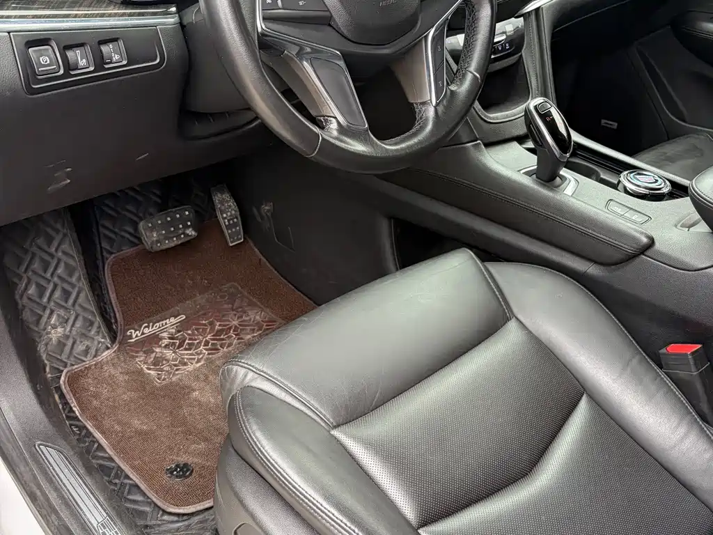 Cadillac XT5 — миниатюра 5