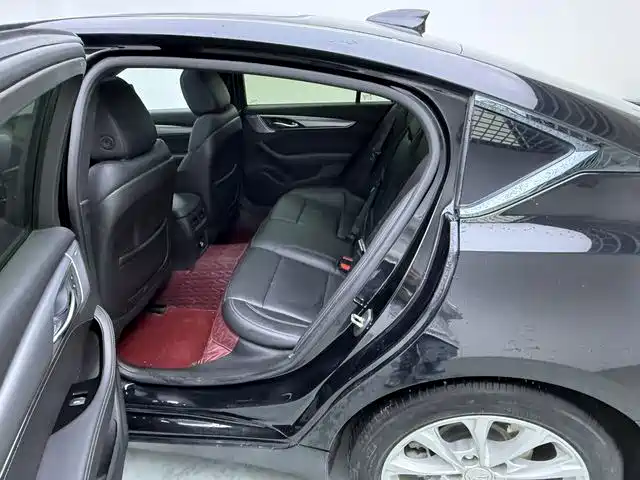 Cadillac CT5 — миниатюра 10