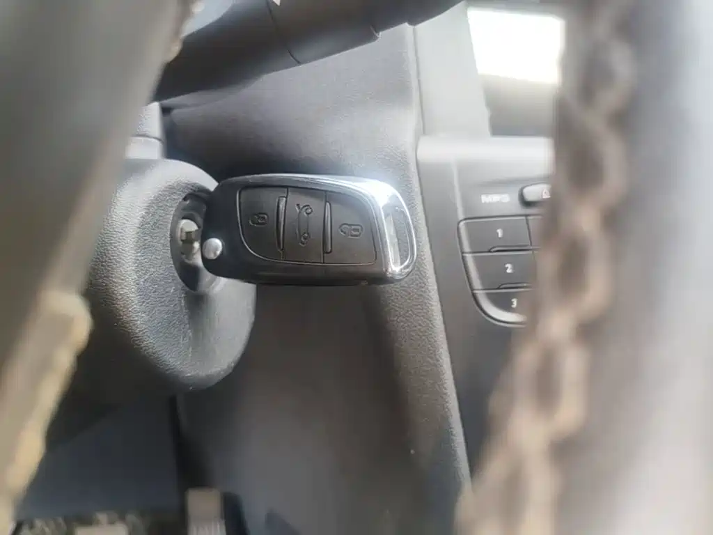 Citroen C4L — миниатюра 9