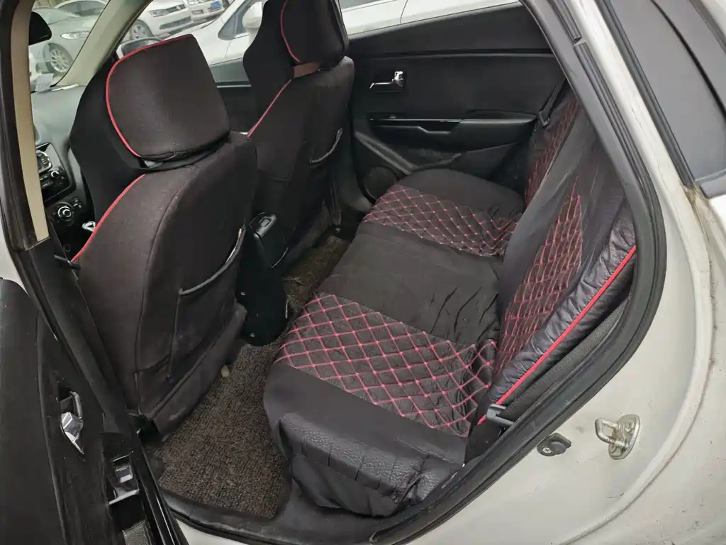 Kia K2 — миниатюра 9