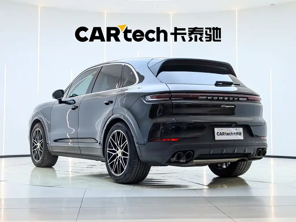Porsche Cayenne — миниатюра 7