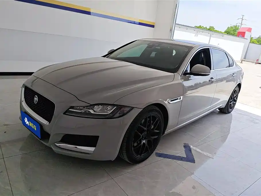 Купить Jaguar XFL