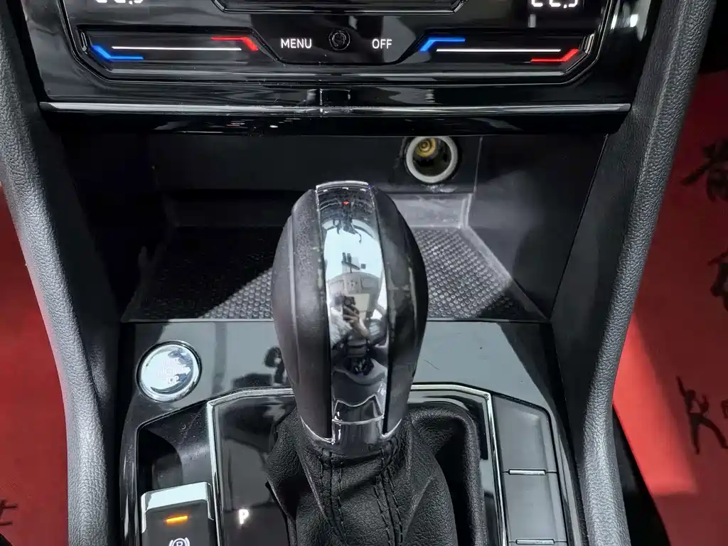 Volkswagen Tharu — миниатюра 15