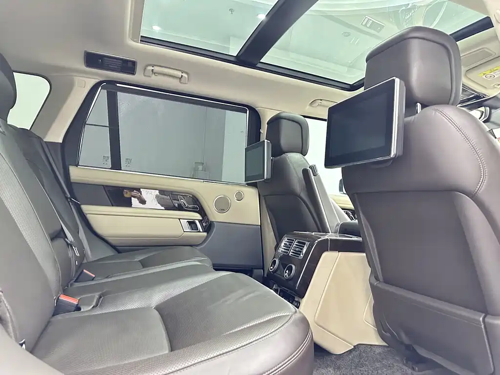 Land Rover Range Rover — миниатюра 13