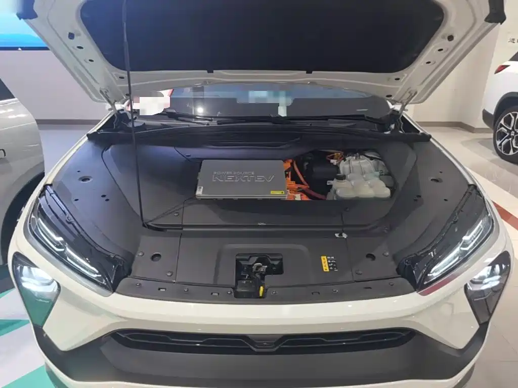 NIO EC6 — миниатюра 20