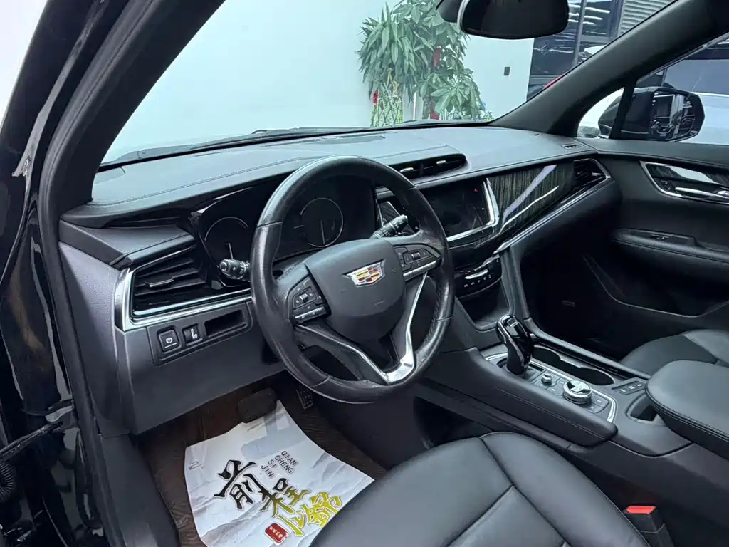 Cadillac XT6 — миниатюра 4