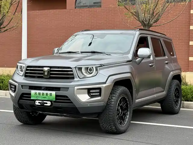 Tank 700 PHEV