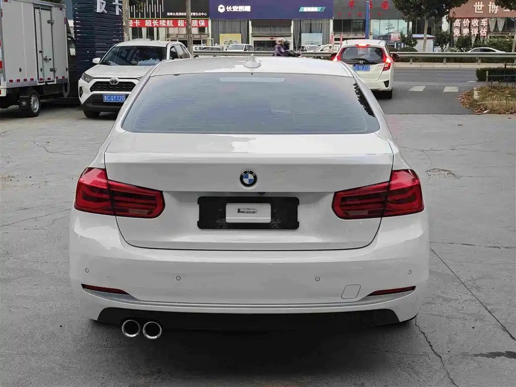 BMW 3 Series — миниатюра 5
