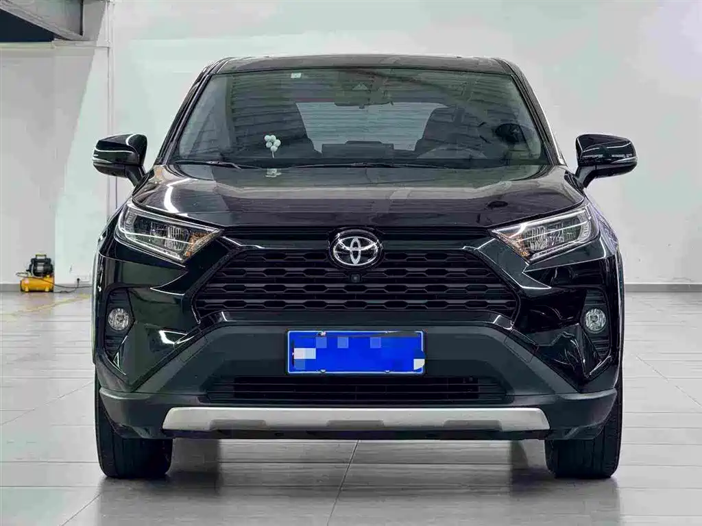 Toyota RAV4 — миниатюра 2