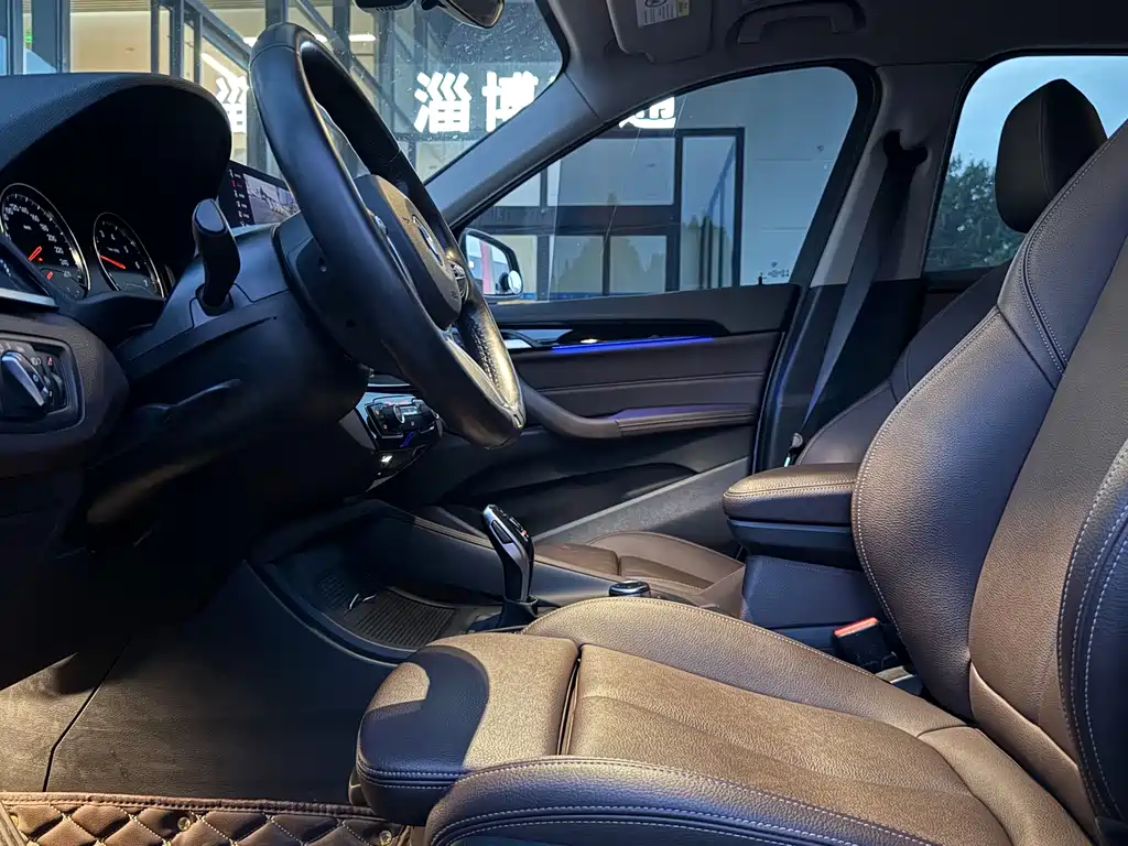 BMW X1 — миниатюра 5