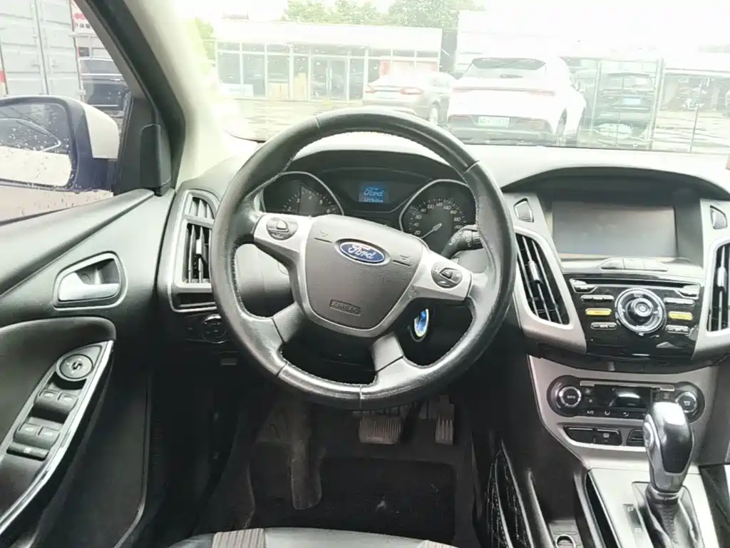 Ford Focus — миниатюра 15