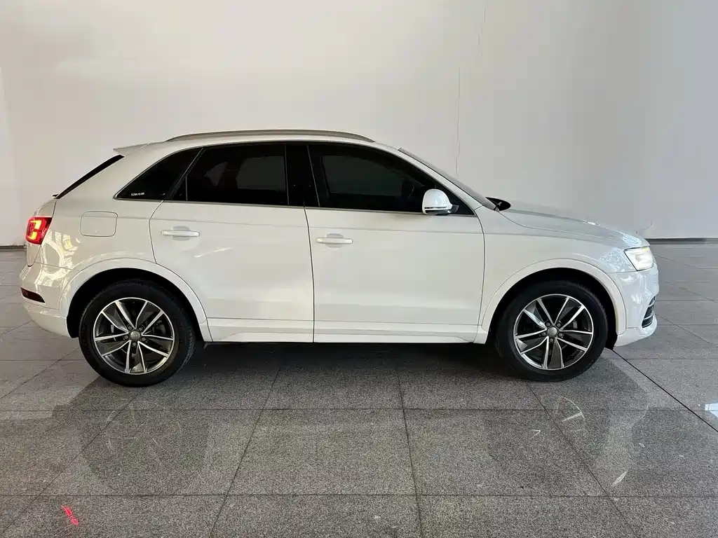 Audi Q3 — миниатюра 2