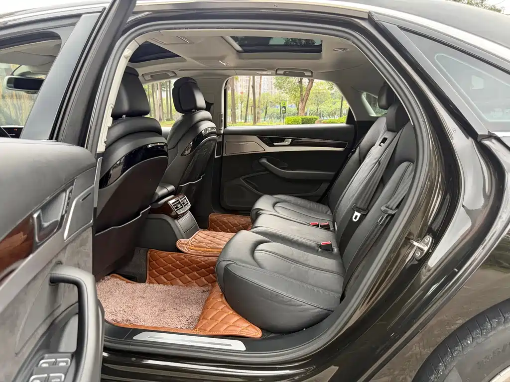 Audi A8 — фотографии объявления, Фото 18