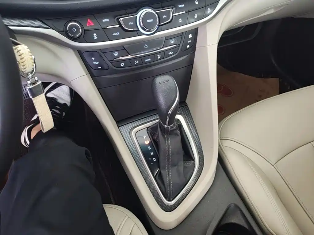 Buick Excelle — миниатюра 14