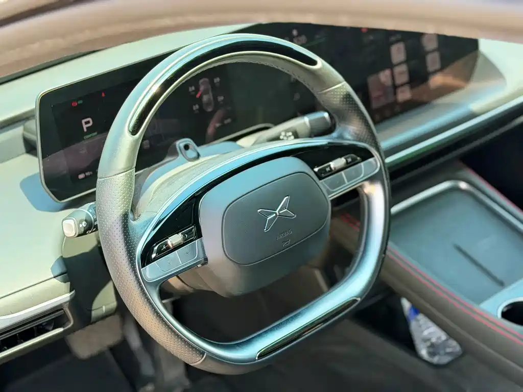 XPeng P7 — миниатюра 8