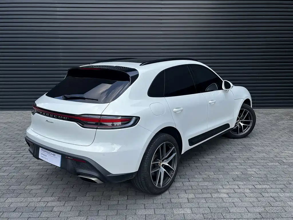 Porsche Macan — миниатюра 5