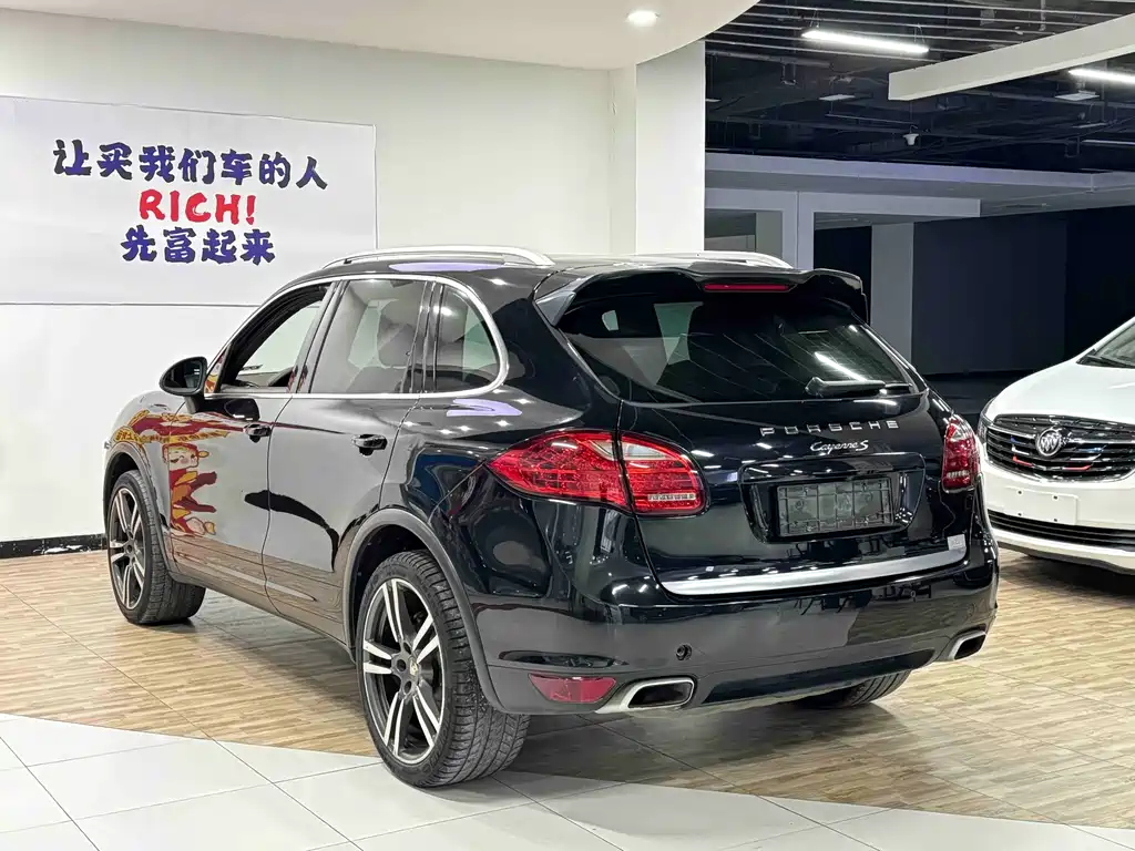 Porsche Cayenne 2011 Cayenne S 4.8L