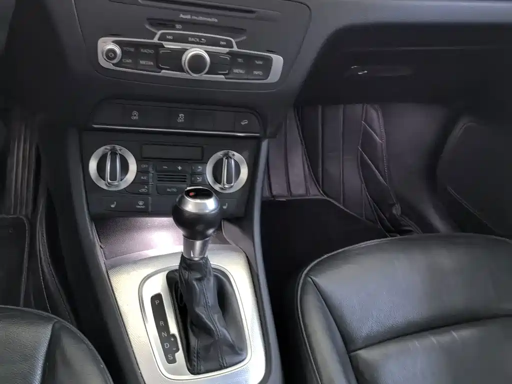 Audi Q3 — миниатюра 10