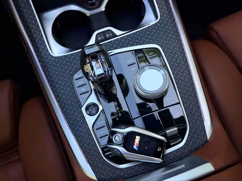 BMW X7 — миниатюра 10